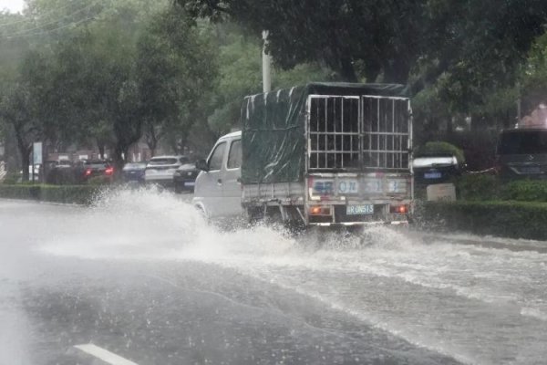 牛博士 广东100多个暴雨预警生效中！紧急提醒